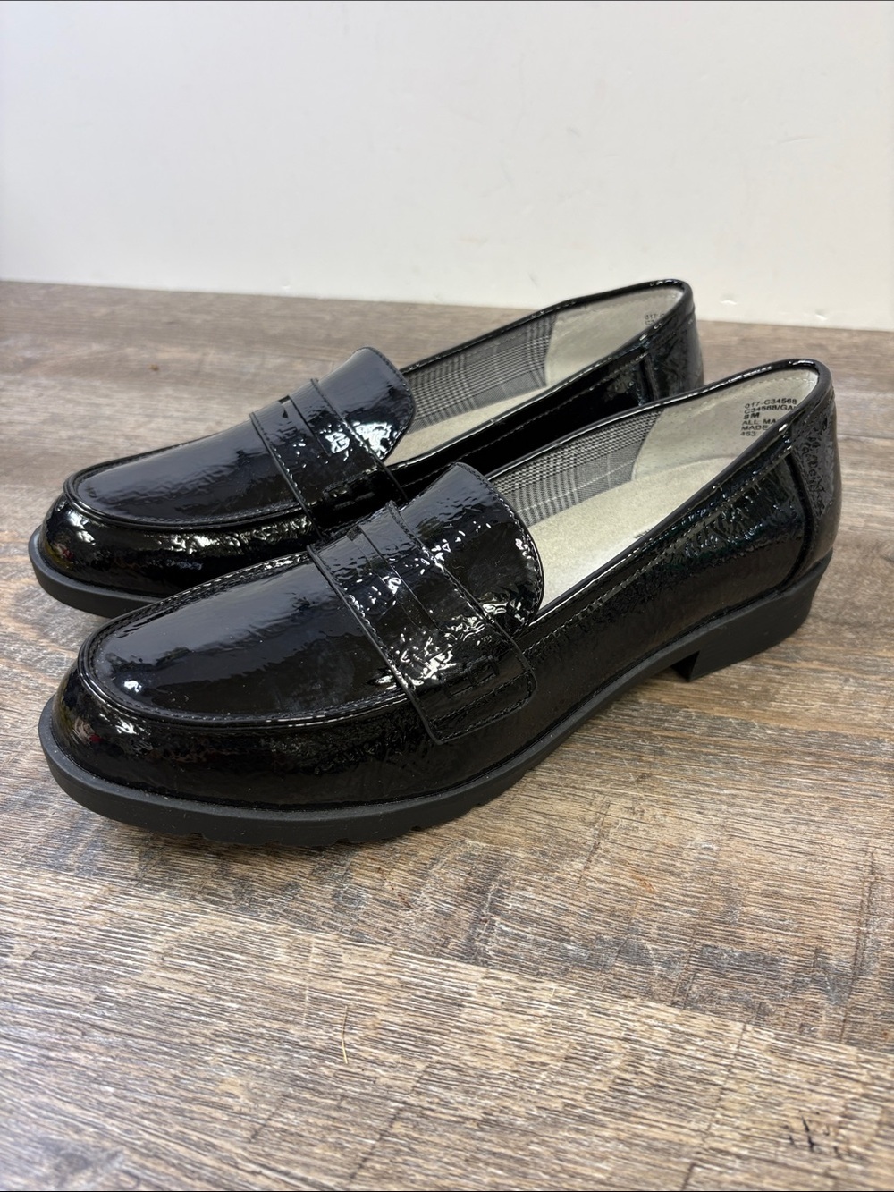 Cliffs by White Mountain Galah Black Patent Loafers Women’s Size 8M